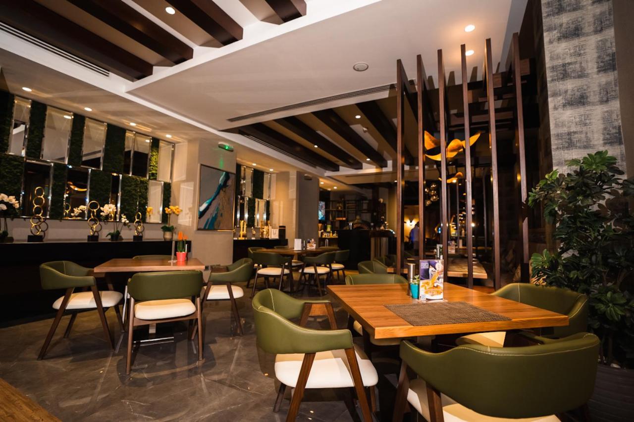The Compass Hotel Ammán Kültér fotó