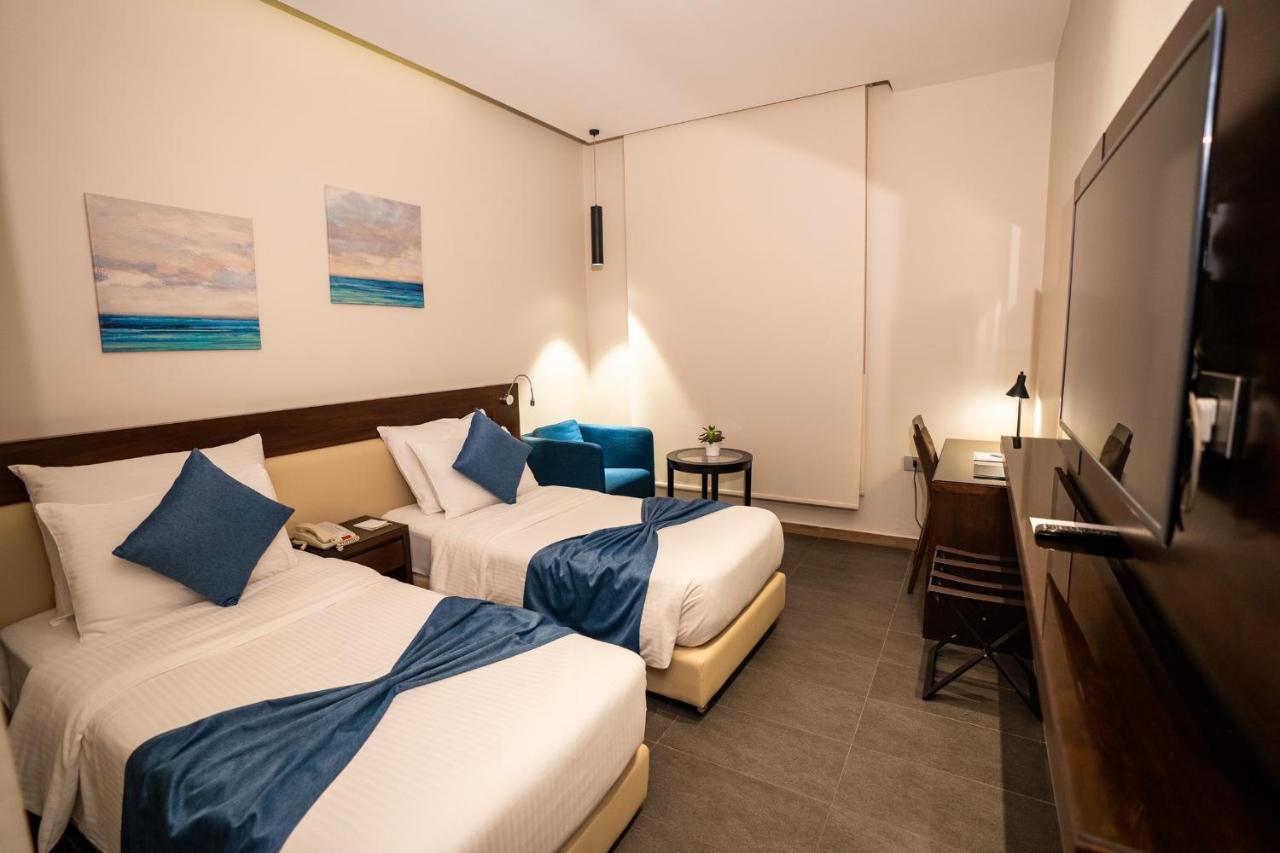 The Compass Hotel Ammán Kültér fotó