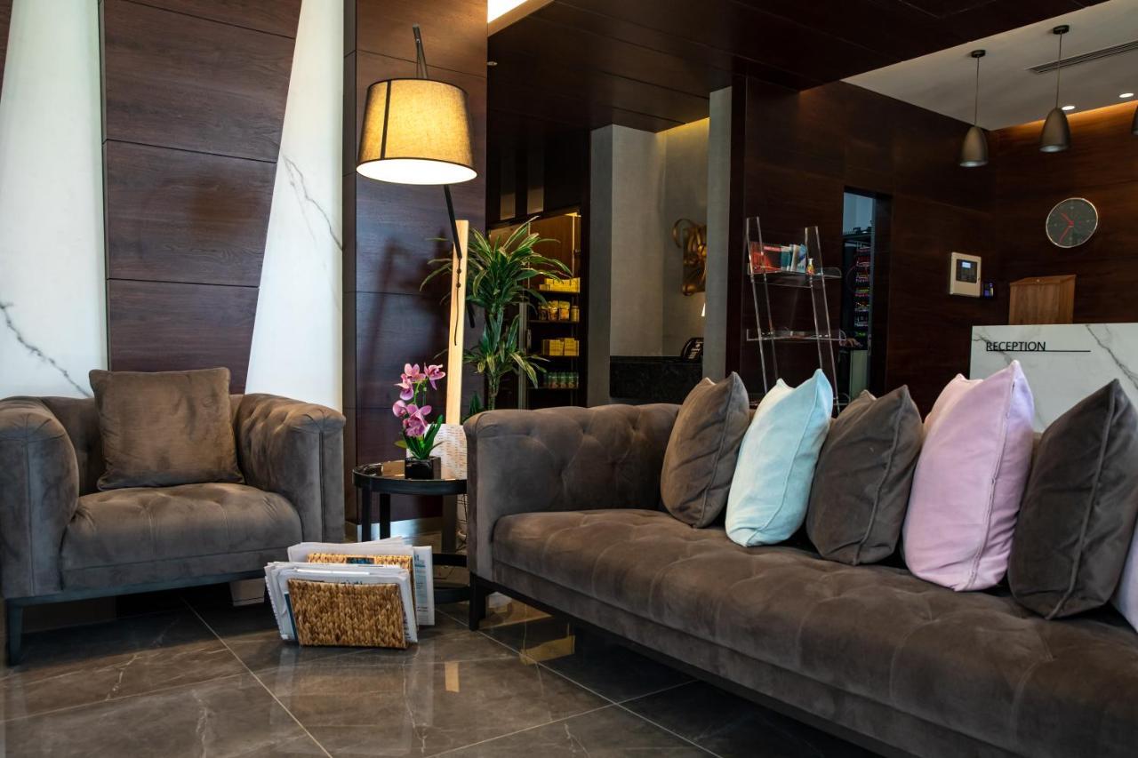 The Compass Hotel Ammán Kültér fotó