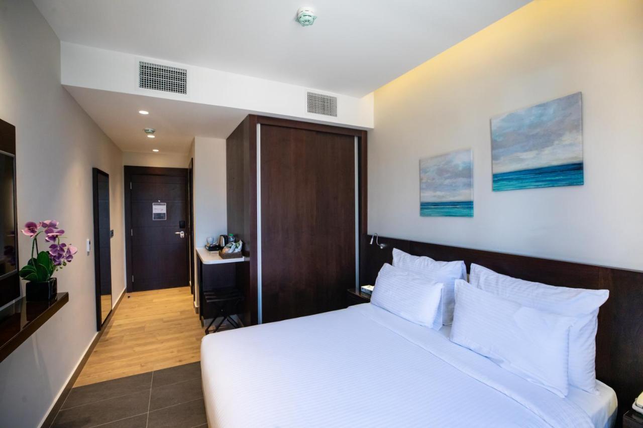 The Compass Hotel Ammán Kültér fotó